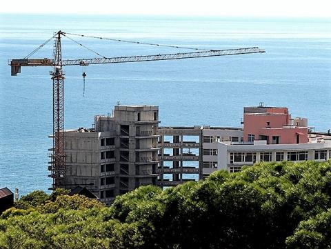 Михаил Мень: Объём ввода жилья в Крыму в прошлом году увеличился в три раза